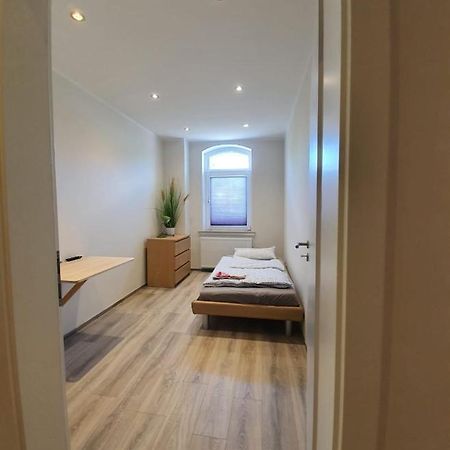 Zimmervermietung Lannik Hotel ฮิลเดสไฮม์ ภายนอก รูปภาพ