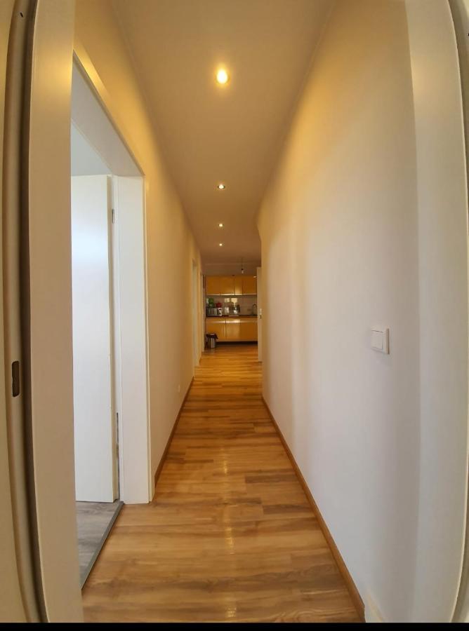 Zimmervermietung Lannik Hotel ฮิลเดสไฮม์ ภายนอก รูปภาพ